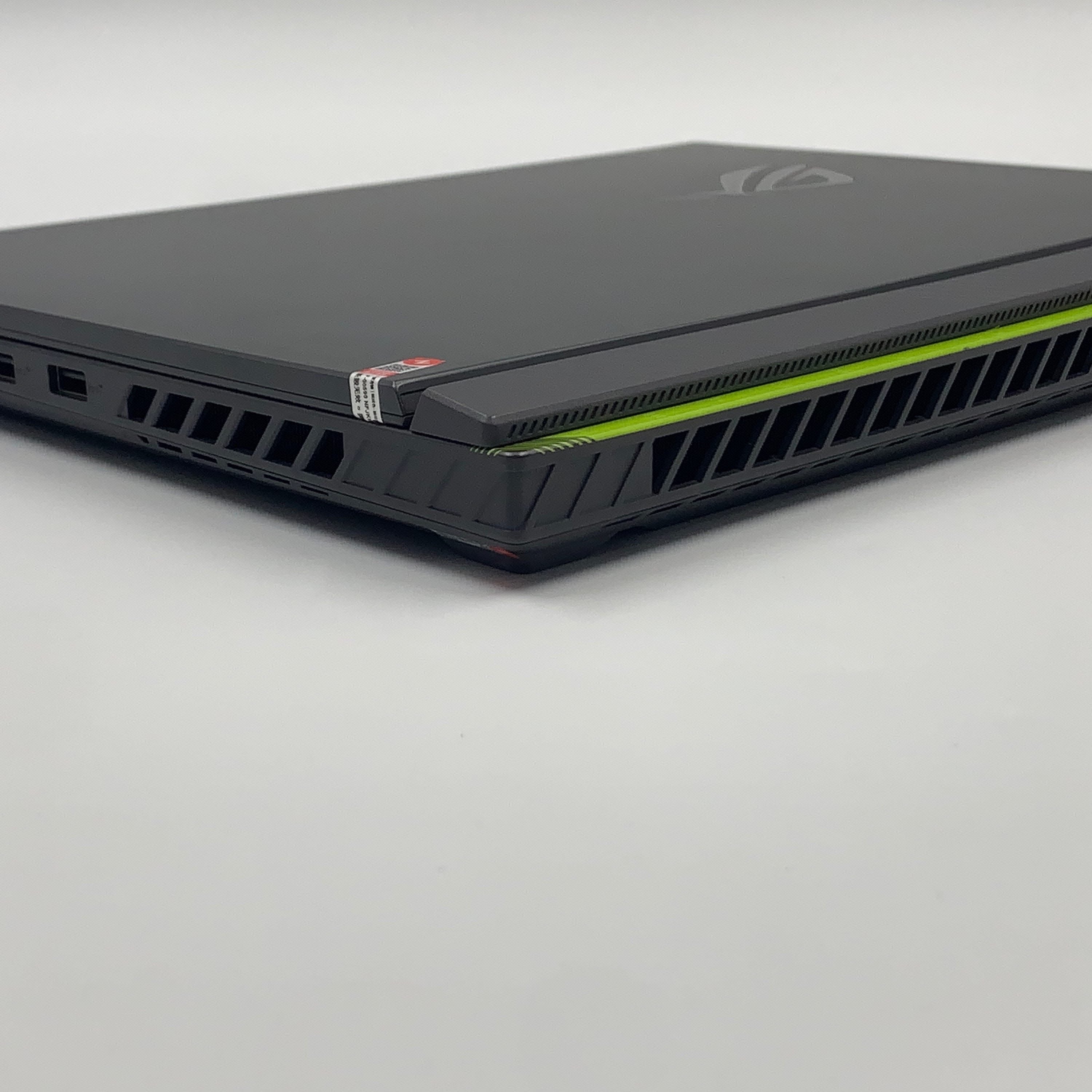 ASUS ROG Strix SCAR 16 (Qiangshen 7) – i9-13980HX RTX 4060